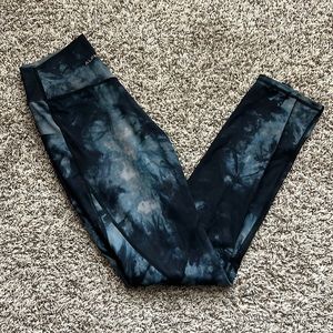 Alphalete Surface Pocket Leggings